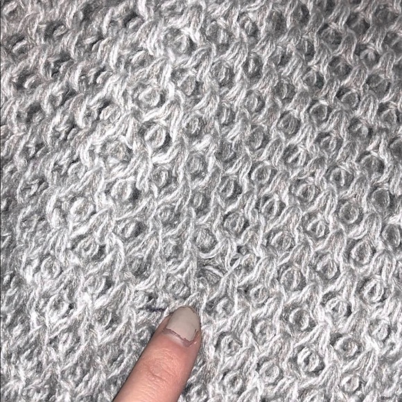 Grey Knitted Scarf - Picture 4 of 4